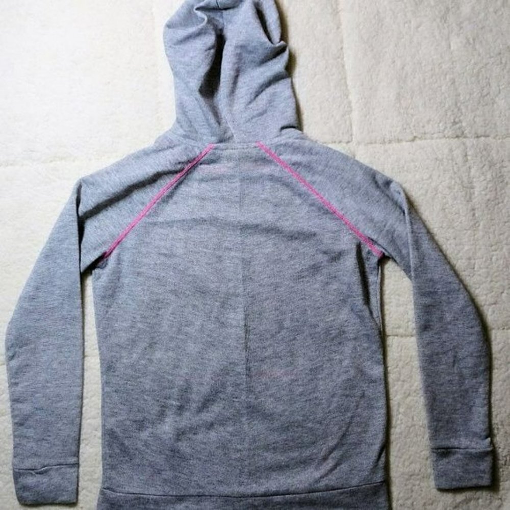 Bobbie Brooks "Love" Gray Sweatshirt Small - Picture 2 of 6